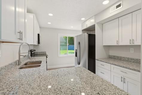 1757 Windsor Street Cuyahoga Falls OH 44221