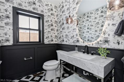 110 Meadowhill Lane Moreland Hills OH 44022