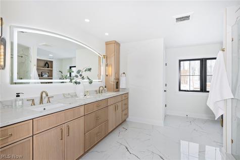 110 Meadowhill Lane Moreland Hills OH 44022