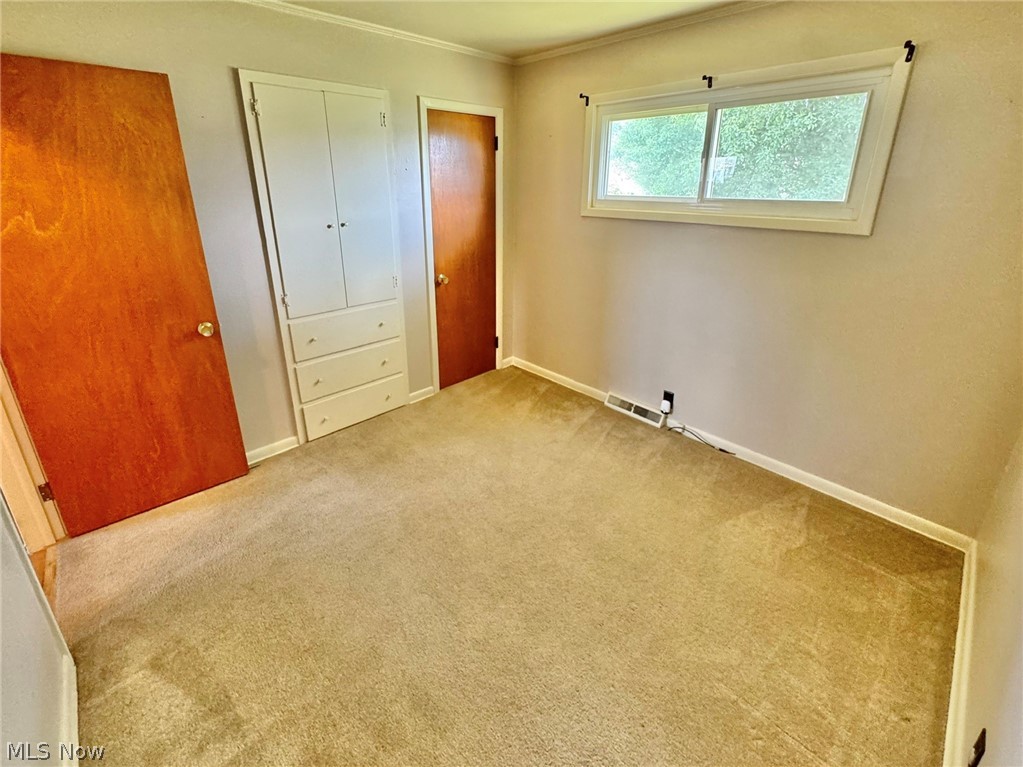 1337 Canoe Lane Coshocton OH 43812