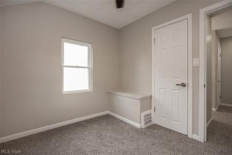16811 Biltmore Avenue Cleveland OH 44128