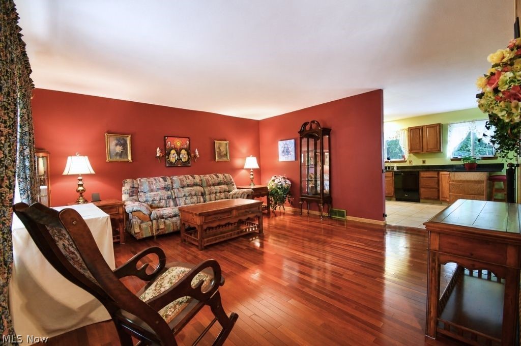 8252 Plains Road Mentor OH 44060