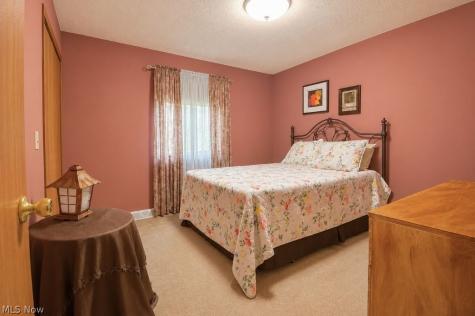 8252 Plains Road Mentor OH 44060