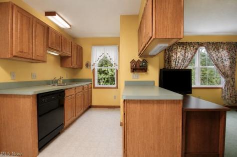 8252 Plains Road Mentor OH 44060