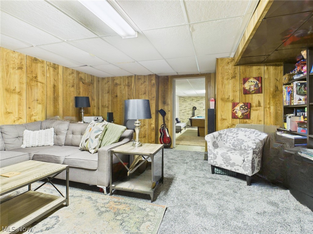 140 Hendricks Street Newport OH 45768