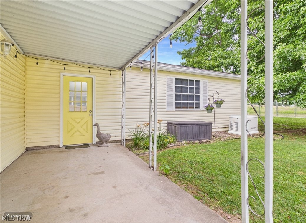 140 Hendricks Street Newport OH 45768