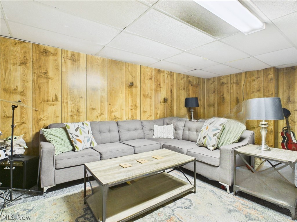 140 Hendricks Street Newport OH 45768