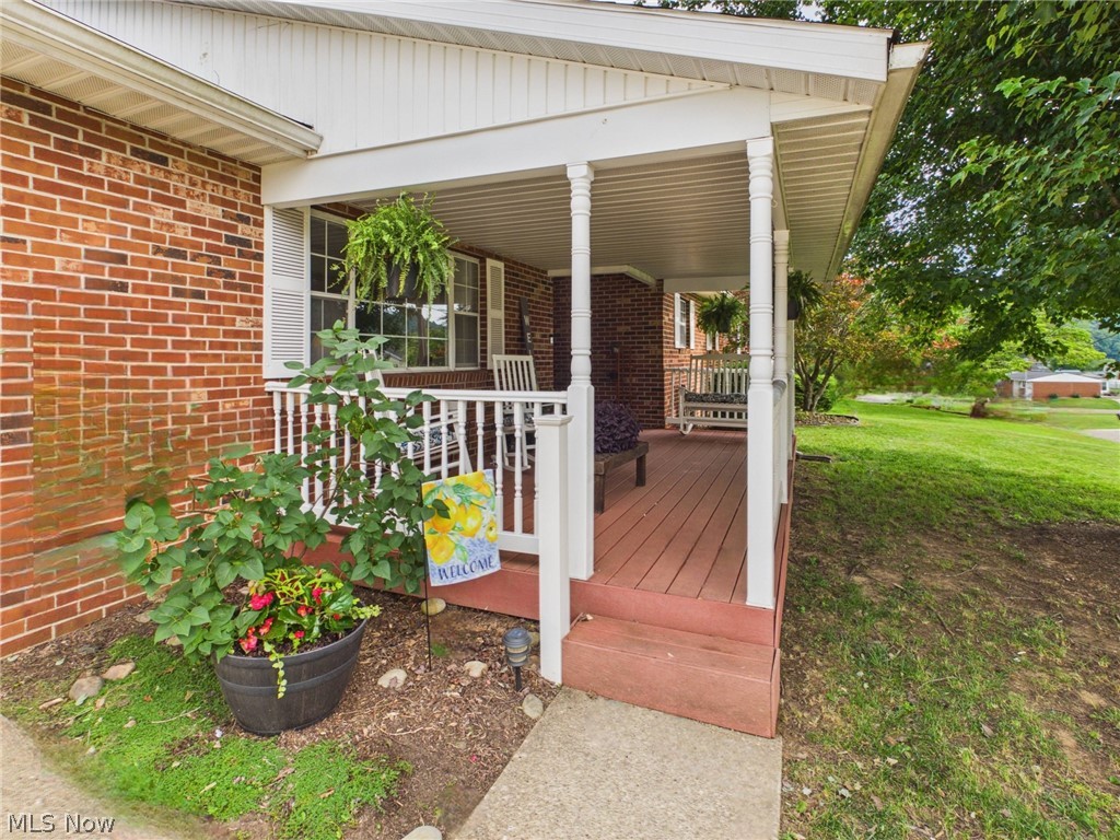 140 Hendricks Street Newport OH 45768