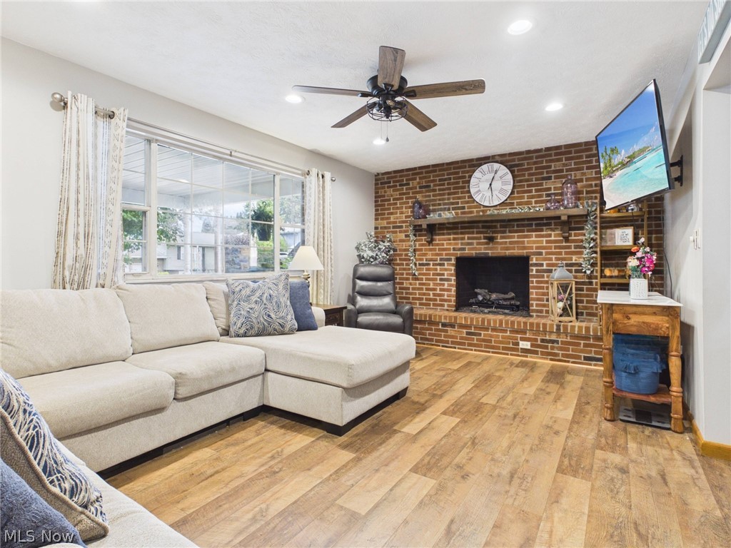 140 Hendricks Street Newport OH 45768