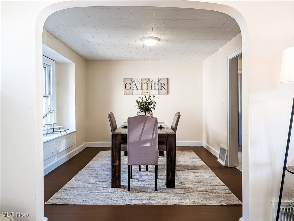 17 W Woodsdale Avenue Akron OH 44301