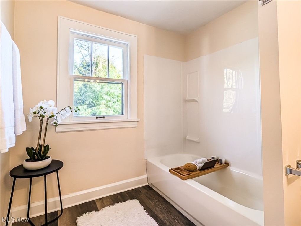 17 W Woodsdale Avenue Akron OH 44301