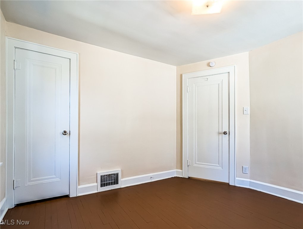 17 W Woodsdale Avenue Akron OH 44301