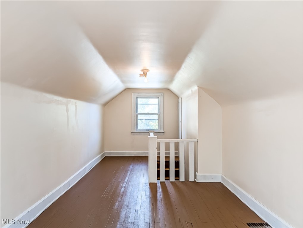 17 W Woodsdale Avenue Akron OH 44301