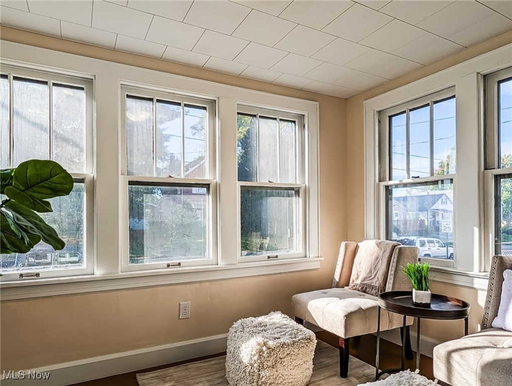 17 W Woodsdale Avenue Akron OH 44301