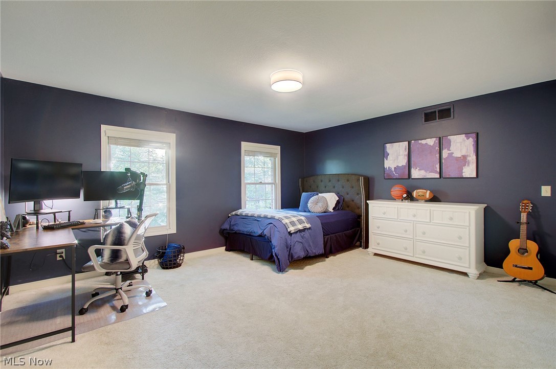 5854 Loma Linda Lane NE Canton OH 44721