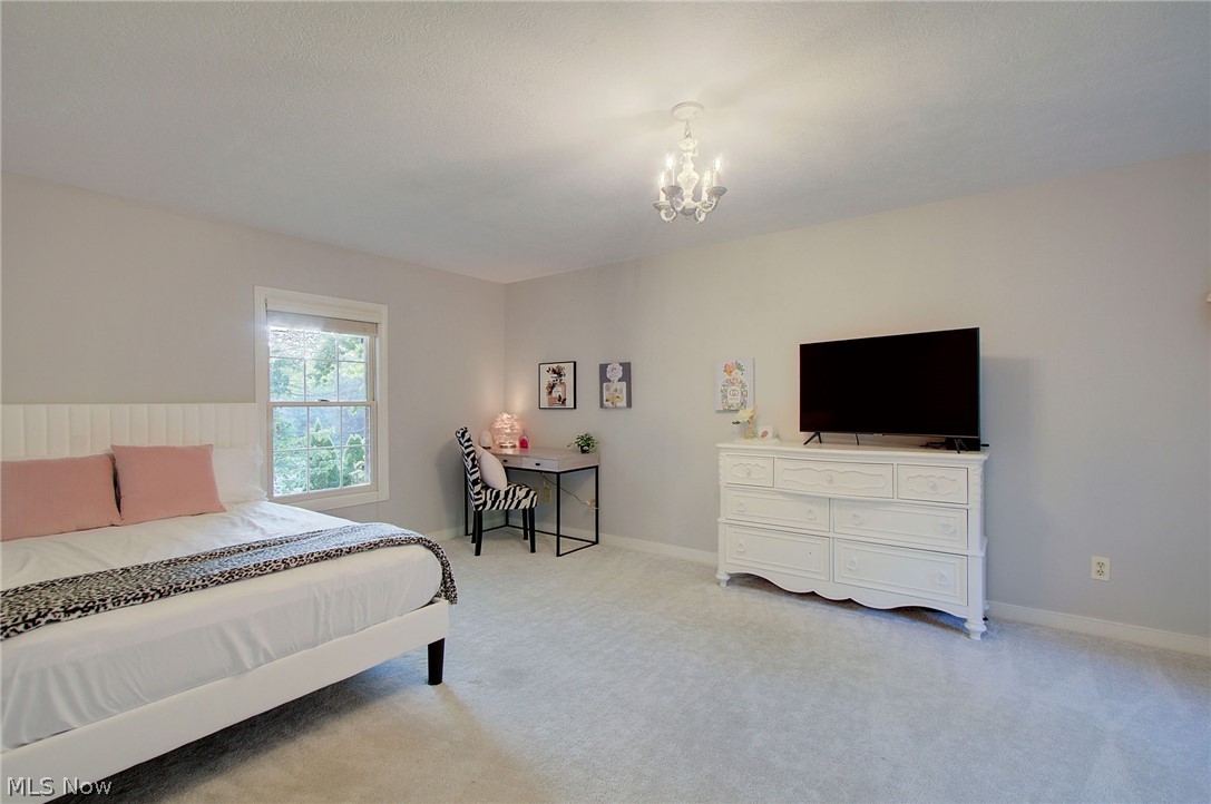 5854 Loma Linda Lane NE Canton OH 44721