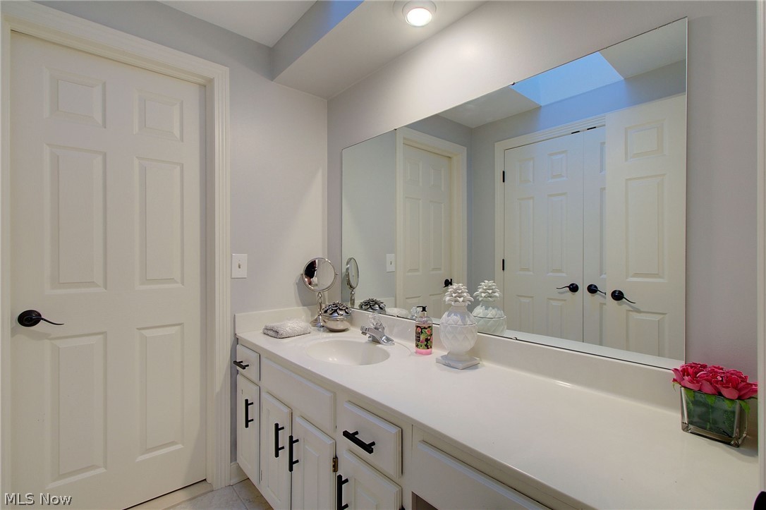 5854 Loma Linda Lane NE Canton OH 44721