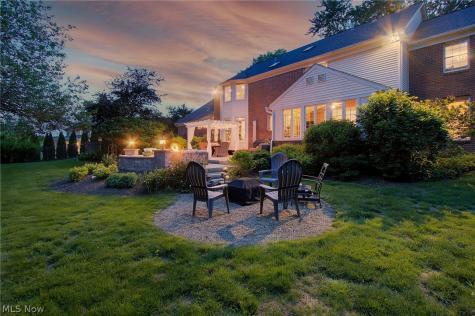 5854 Loma Linda Lane NE Canton OH 44721