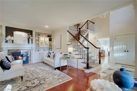 5854 Loma Linda Lane NE Canton OH 44721