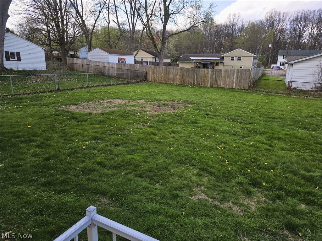 3839 Valacamp SE Warren OH 44484