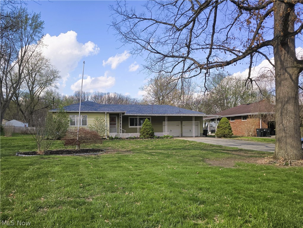 3839 Valacamp SE Warren OH 44484