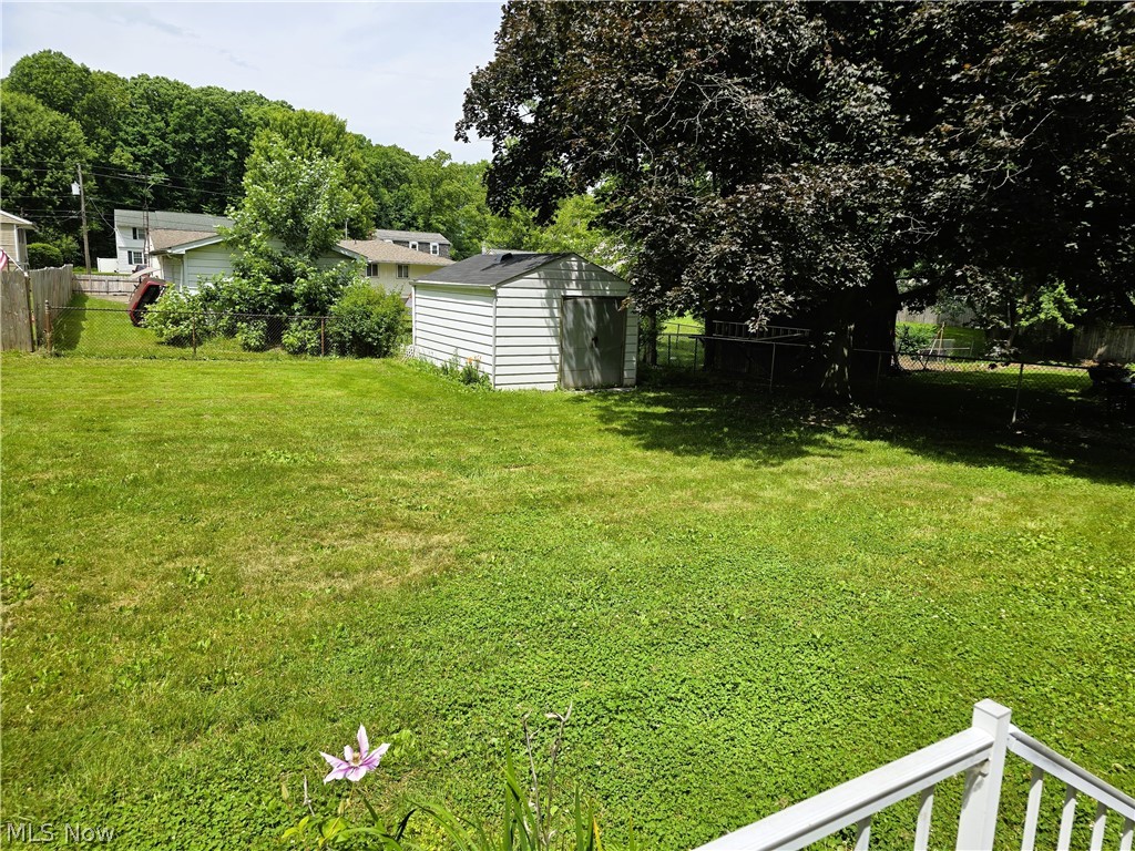 3839 Valacamp SE Warren OH 44484