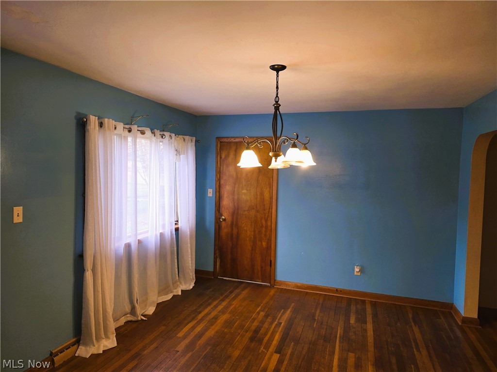 3839 Valacamp SE Warren OH 44484