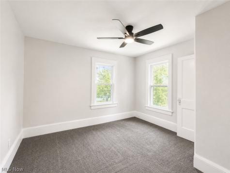 1007 Delia Avenue Akron OH 44320