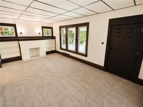 1007 Delia Avenue Akron OH 44320