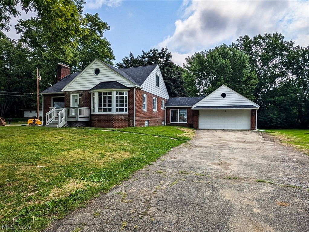6328 Roselawn Avenue Ravenna OH 44266