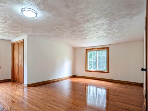 6328 Roselawn Avenue Ravenna OH 44266