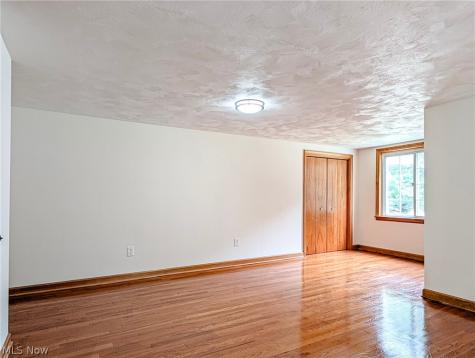 6328 Roselawn Avenue Ravenna OH 44266