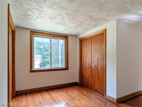 6328 Roselawn Avenue Ravenna OH 44266