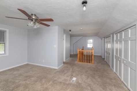 8324 Chesterfield Avenue Parma OH 44129