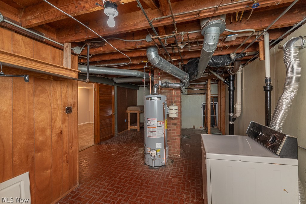 8324 Chesterfield Avenue Parma OH 44129