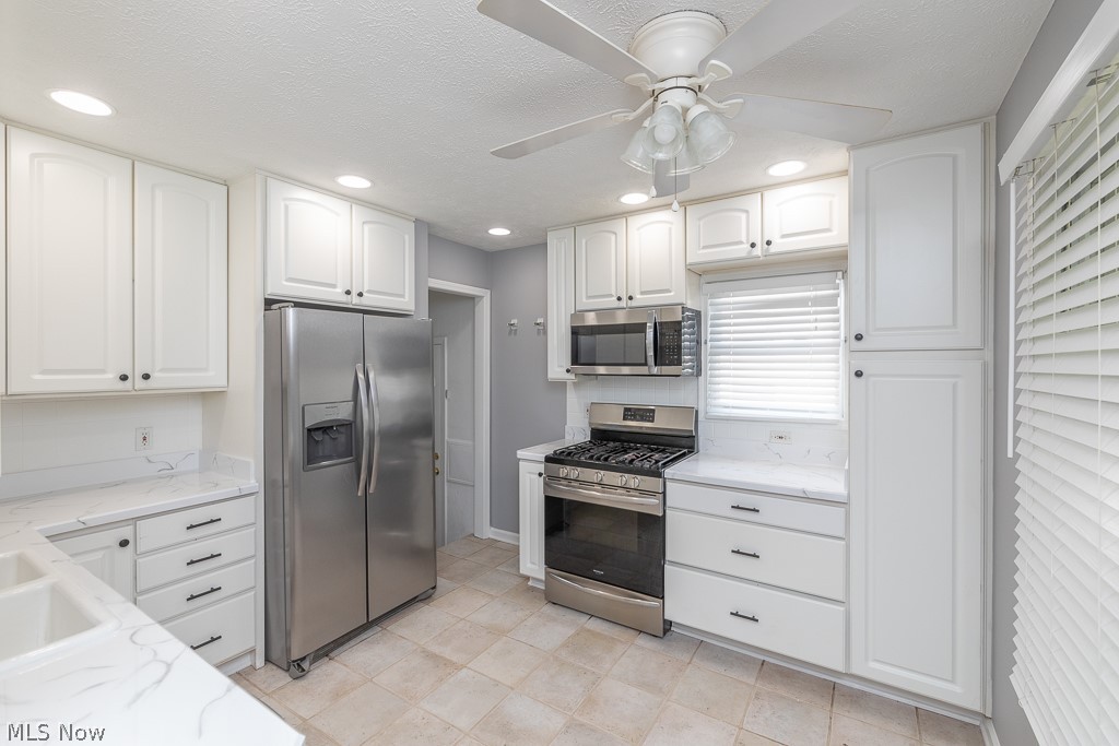 8324 Chesterfield Avenue Parma OH 44129
