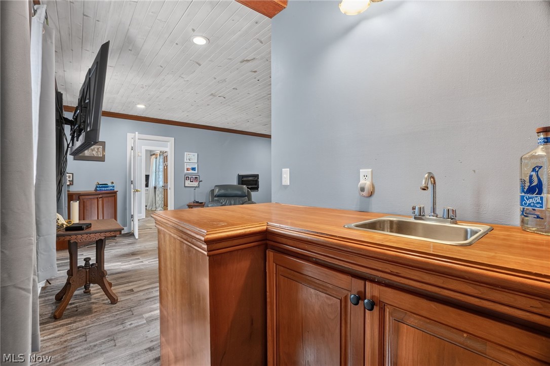 10745 Bell Road Newbury OH 44065