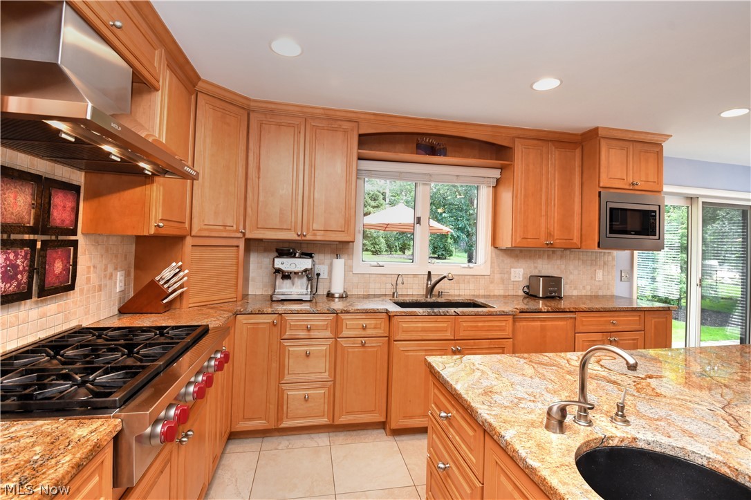 26451 Bernwood Road Beachwood OH 44122