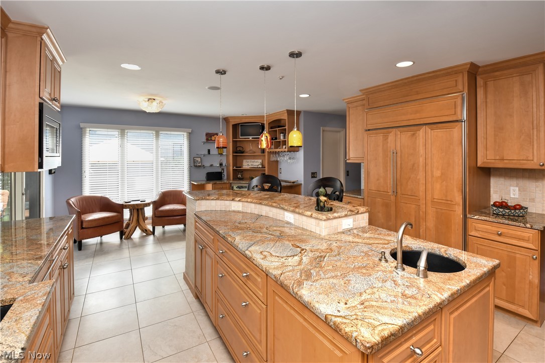 26451 Bernwood Road Beachwood OH 44122