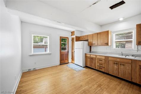 1140 Quilliams Road Cleveland Heights OH 44121