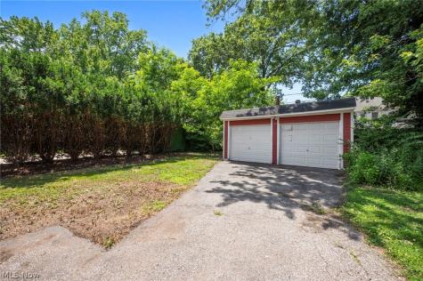 1140 Quilliams Road Cleveland Heights OH 44121