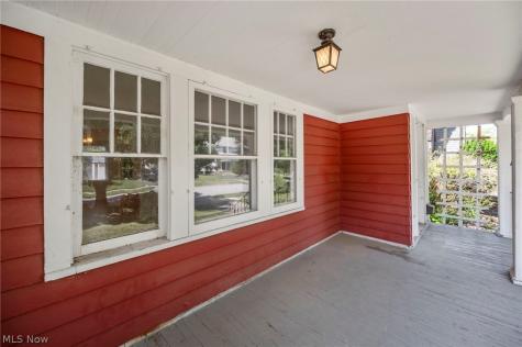 1140 Quilliams Road Cleveland Heights OH 44121