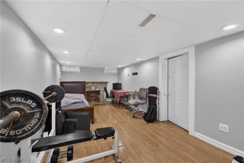 1403 Churchill Road Lyndhurst OH 44124