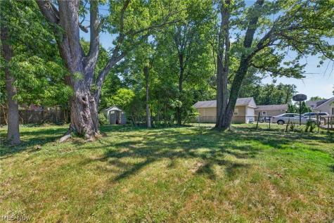 1403 Churchill Road Lyndhurst OH 44124