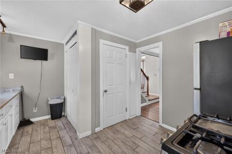 1403 Churchill Road Lyndhurst OH 44124