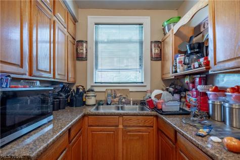 531 Fernwood Drive Akron OH 44320