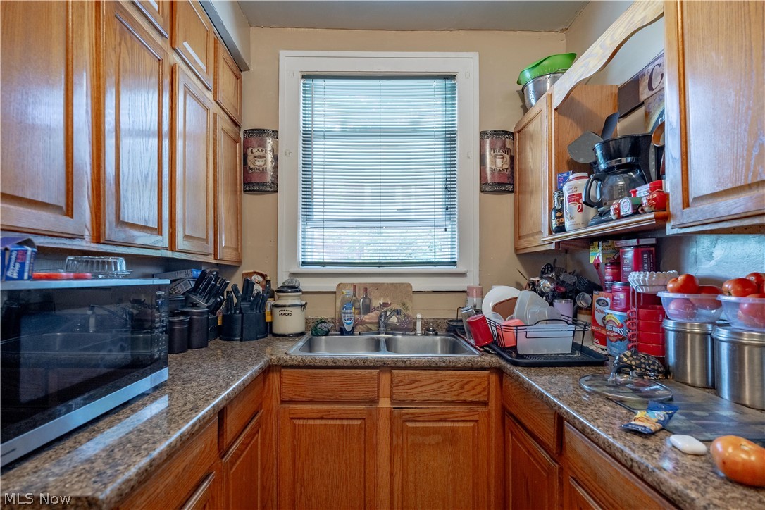 531 Fernwood Drive Akron OH 44320