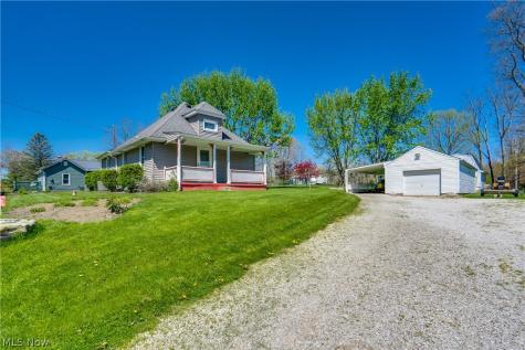 3797 Harper Avenue Barberton OH 44203