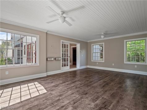 12582 Clifton Boulevard Lakewood OH 44107