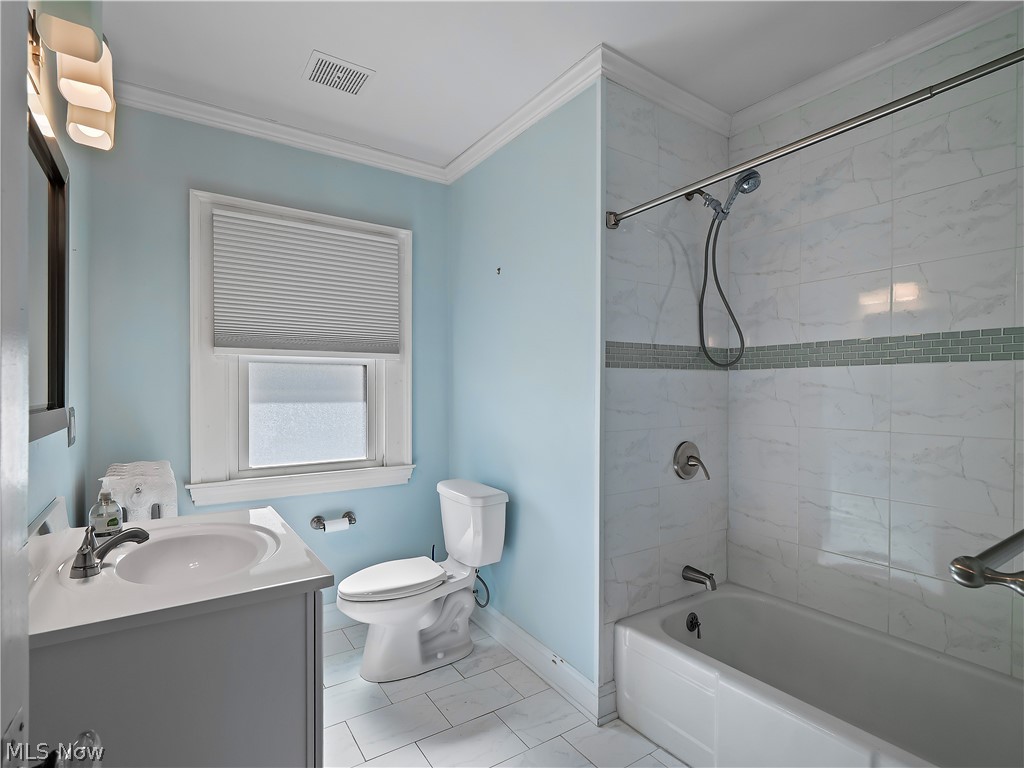 12582 Clifton Boulevard Lakewood OH 44107